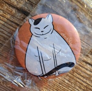 2.5" Fat White Cat Pinback Button